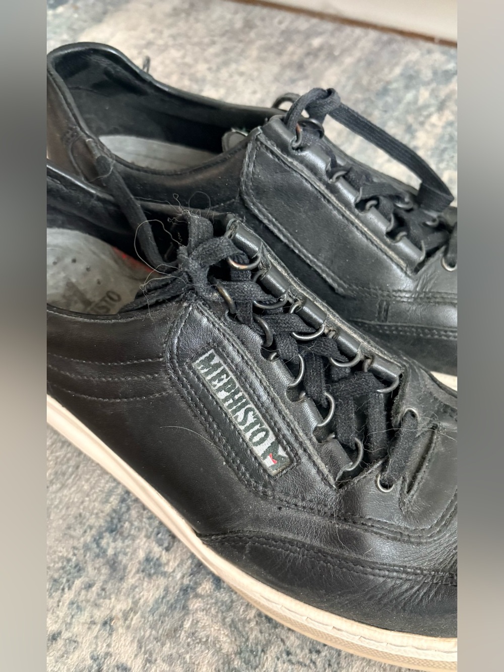 Mephisto RUNOFF Men’s Black Leather Sneakers with Contrasting Cream Soles - Picture 2 of 5